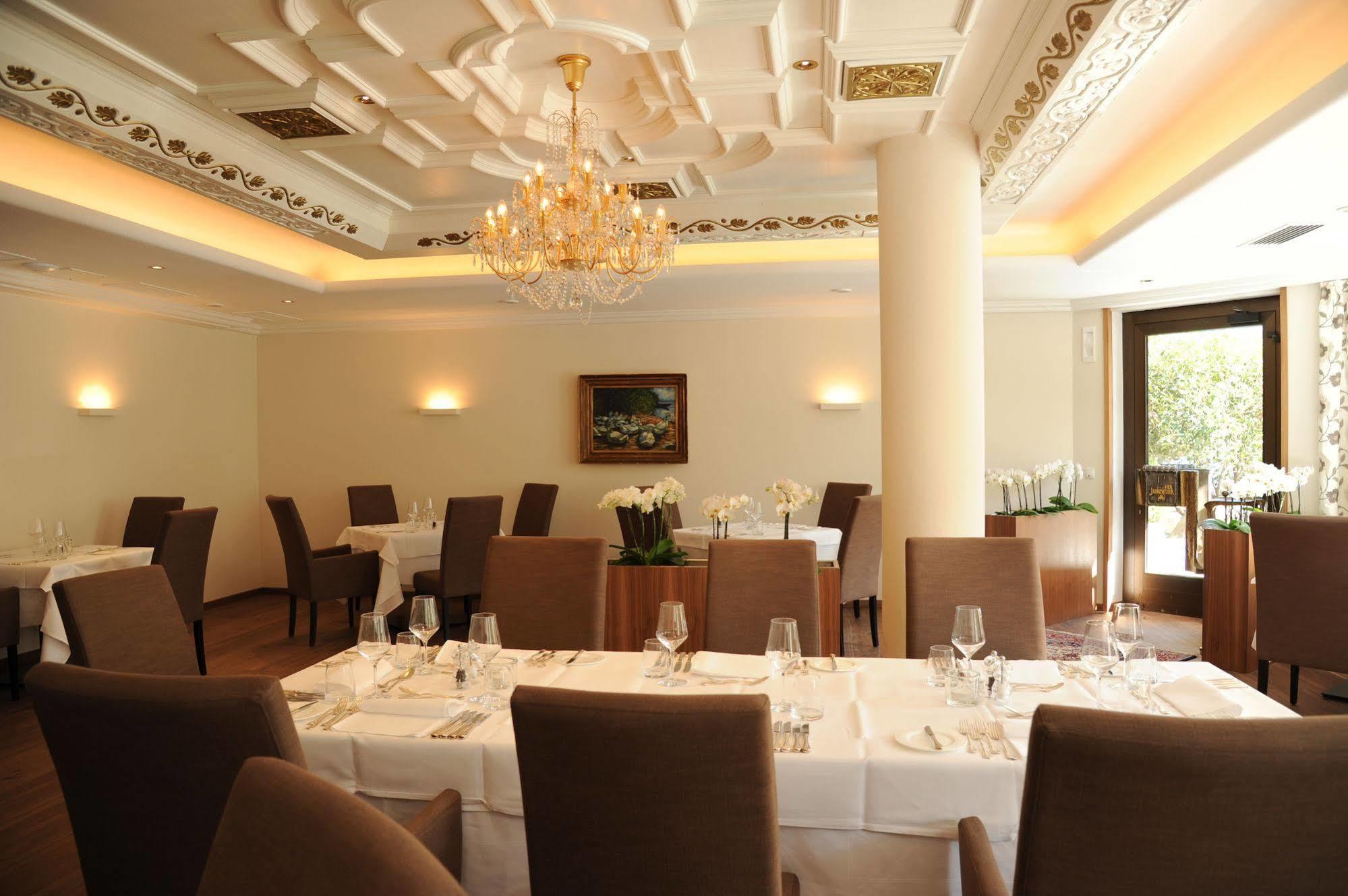 Hotel Vier Jahreszeiten Сіландро Екстер'єр фото